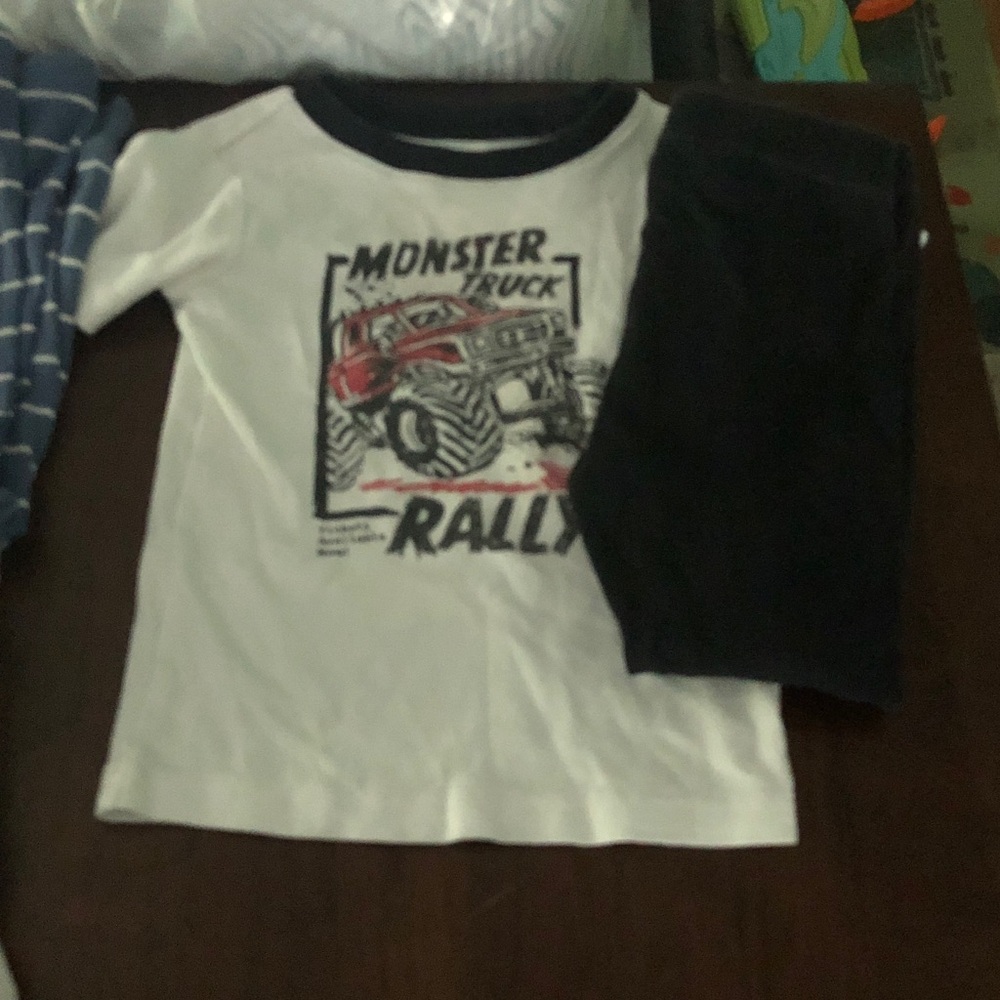 🏋️♂️ Dinosaur & Monster Truck Pj Set - Picture 4 of 6